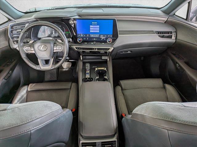 Used 2023 Lexus RX 350 w/ Luxury Package image 16