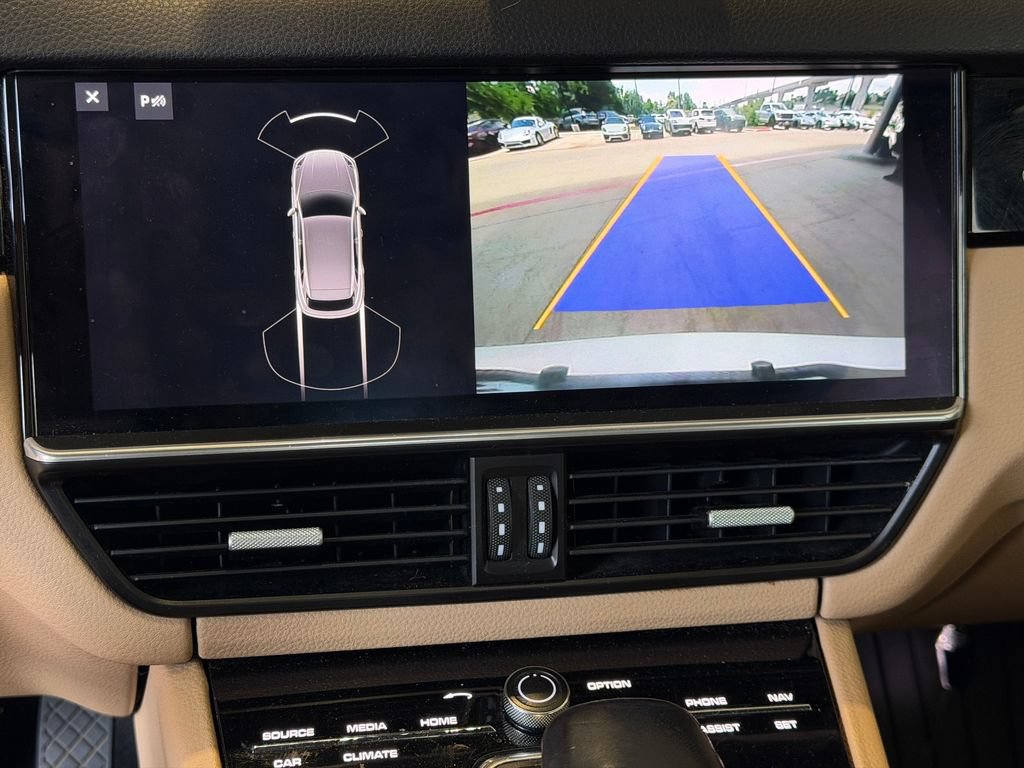 Certified 2020 Porsche Cayenne AWD/4WD image 24