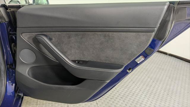 Used 2021 Tesla Model 3 Standard Range Plus RWD image 16