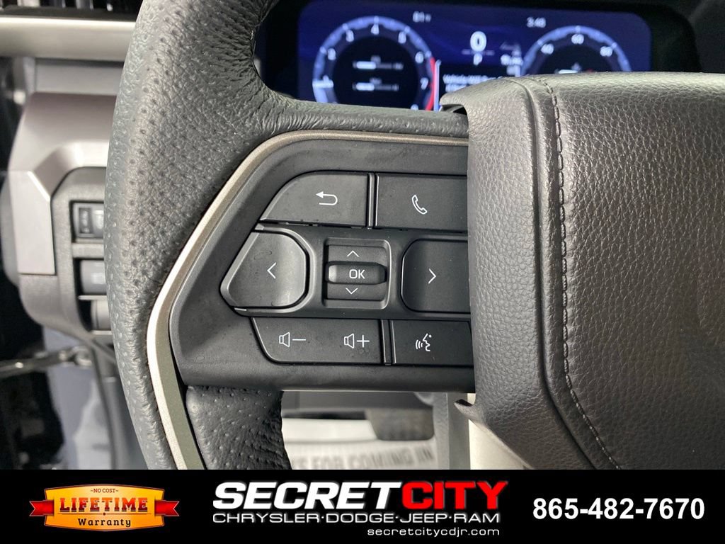 Used 2025 Toyota Tacoma TRD Off-Road AWD/4WD image 13