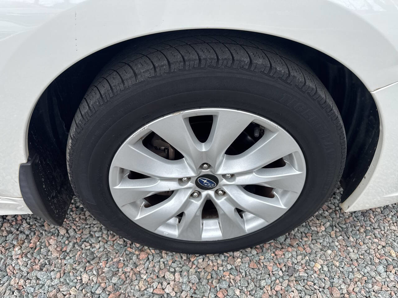 Used 2016 Subaru Legacy 2.5i Premium w/ Moonroof Package AWD/4WD image 21