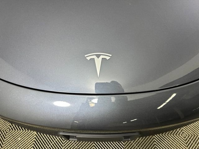 Used 2023 Tesla Model 3 Standard Range image 9