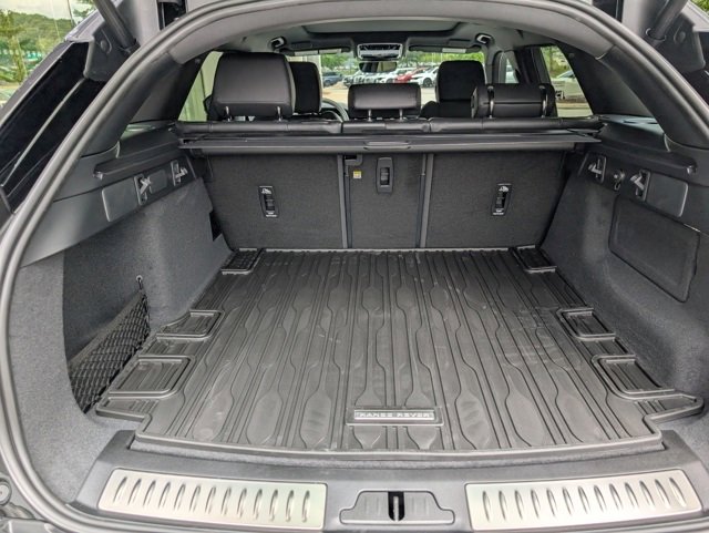 New 2026 Land Rover Range Rover Velar Dynamic SE image 28