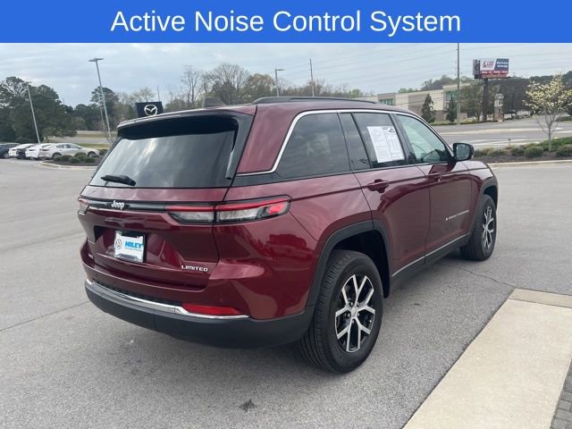 Used 2024 Jeep Grand Cherokee Limited image 5