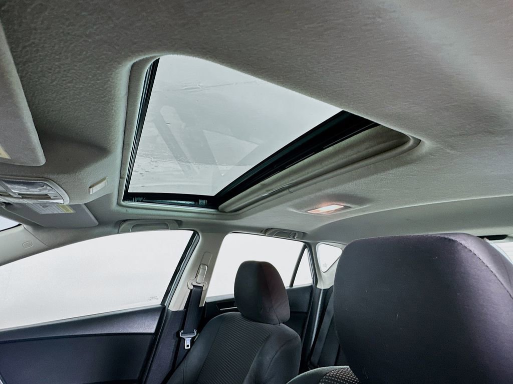 Used 2013 MAZDA MAZDA3 i Touring w/ Preferred Equipment Pkg image 21