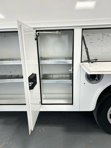 Used 2020 GMC Savana 3500 w/ Power Convenience Package RWD image 33