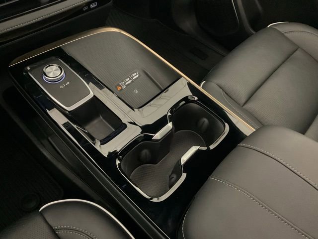 Used 2025 Buick Enclave Avenir w/ LPO, All-Weather Package image 14