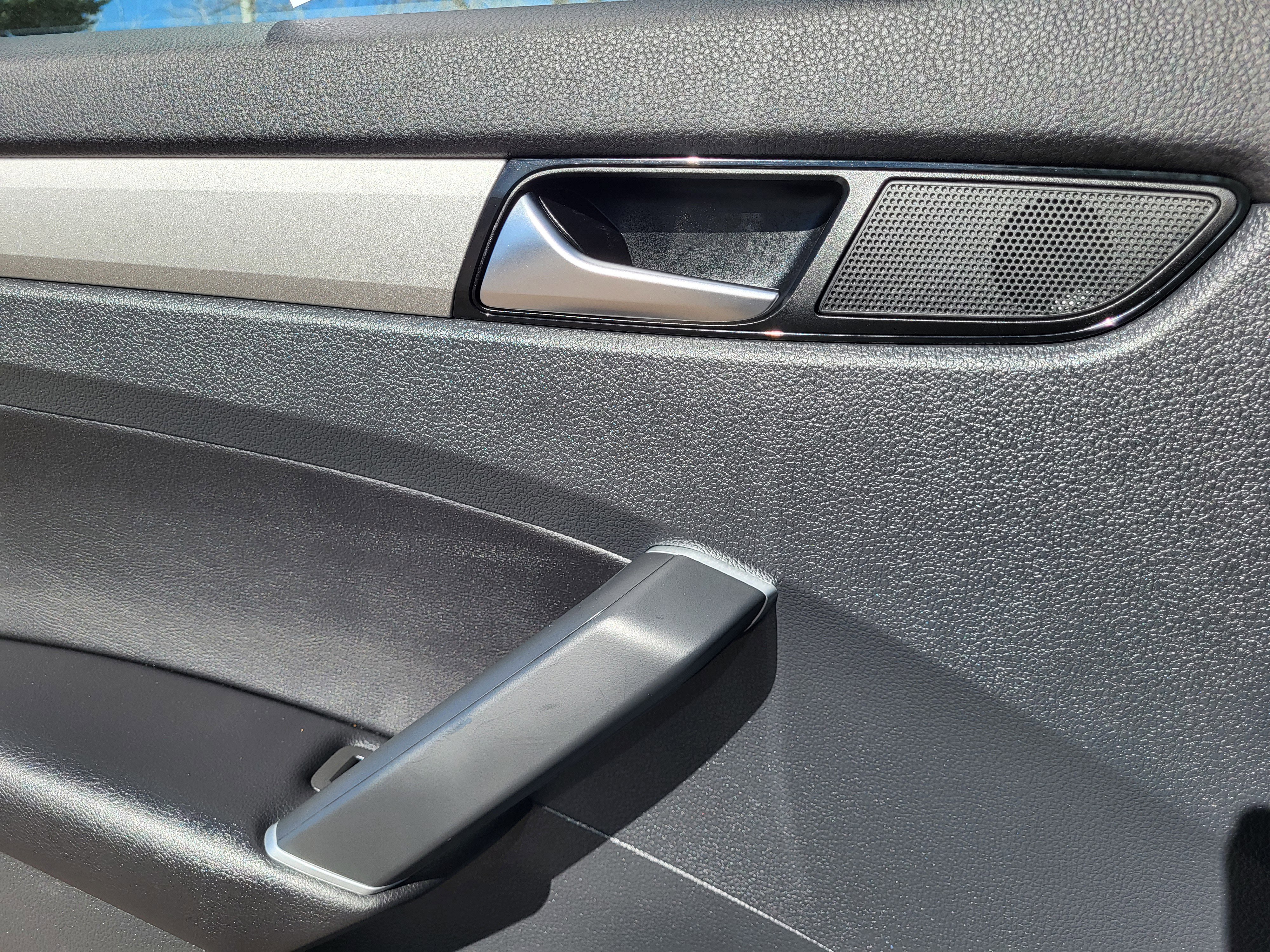 Used 2020 Volkswagen Passat 2.0T SE image 10