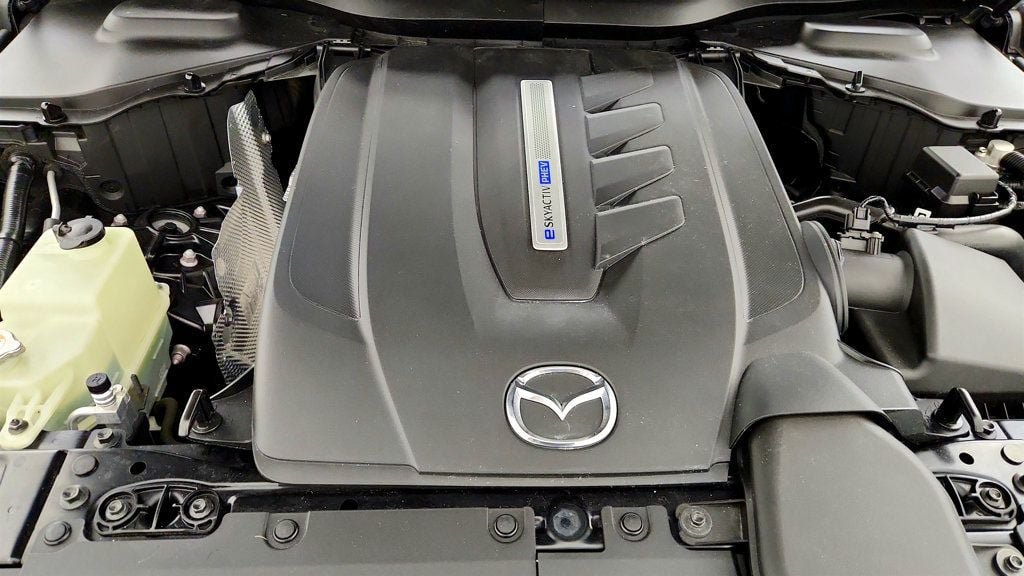 Used 2025 MAZDA CX-70 Plug-In Hybrid w/ Premium Plus AWD/4WD image 27