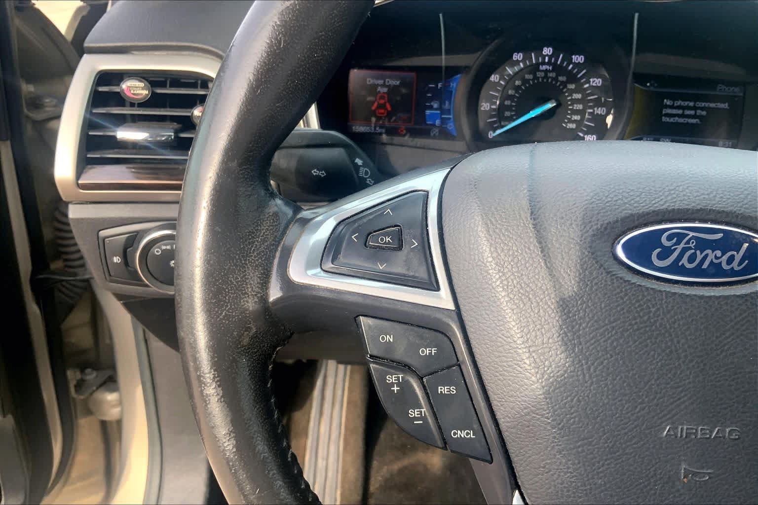 Used 2015 Ford Fusion SE w/ Equipment Group 202A FWD image 23