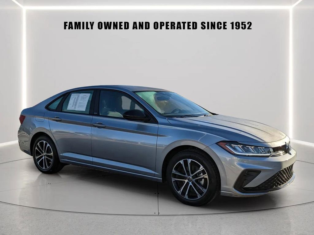 Certified 2025 Volkswagen Jetta Sport image 7