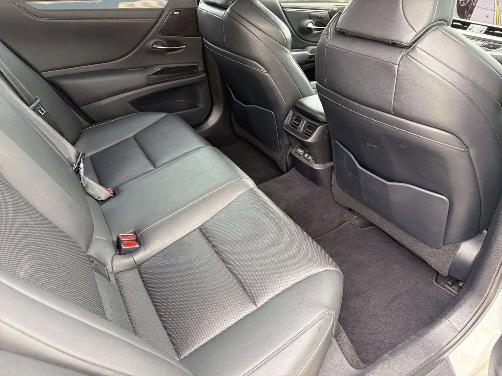 Used 2019 Lexus ES 350 F Sport w/ Accessory Package 2 FWD image 29