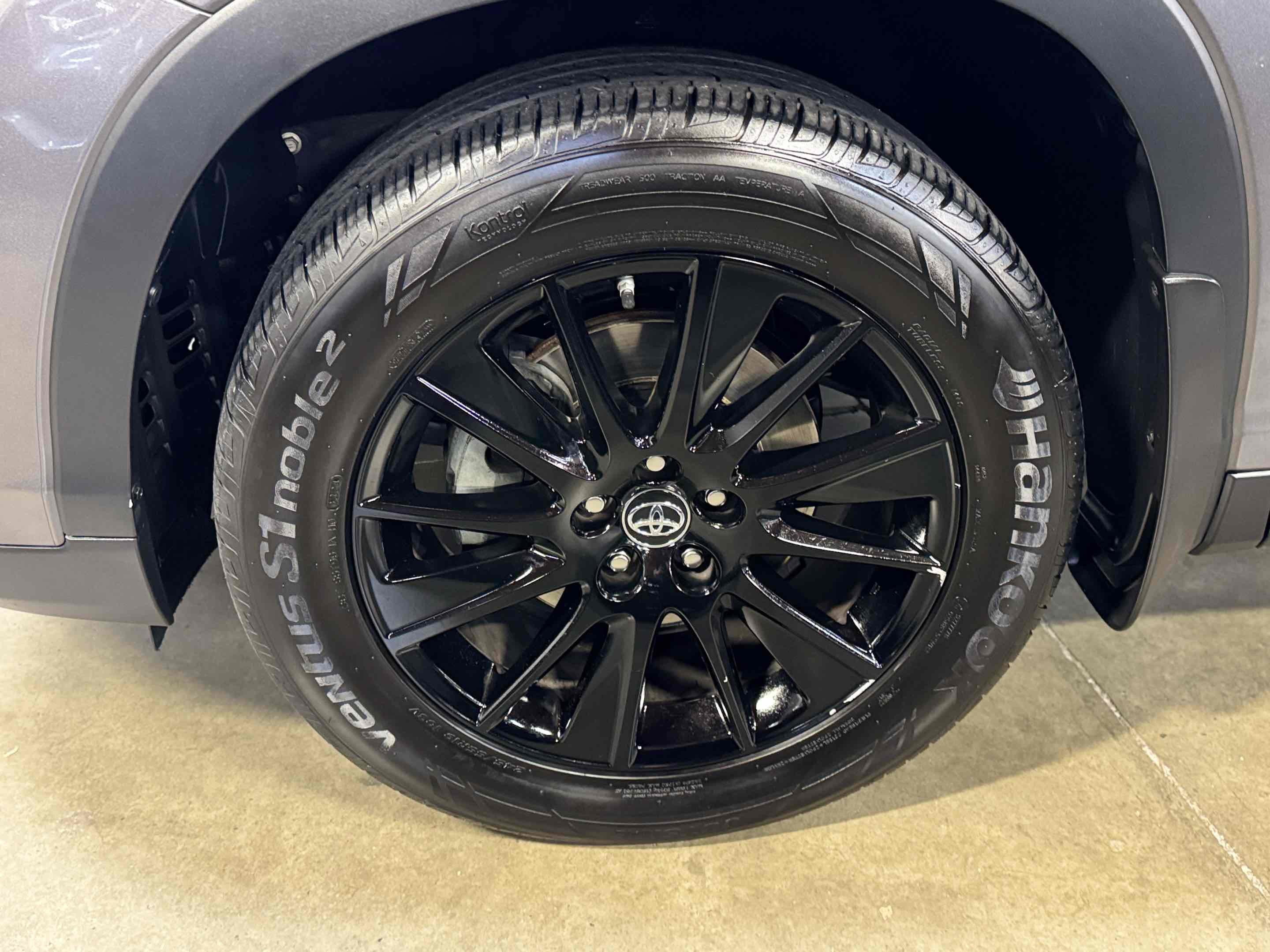 Used 2019 Toyota Highlander XLE image 86