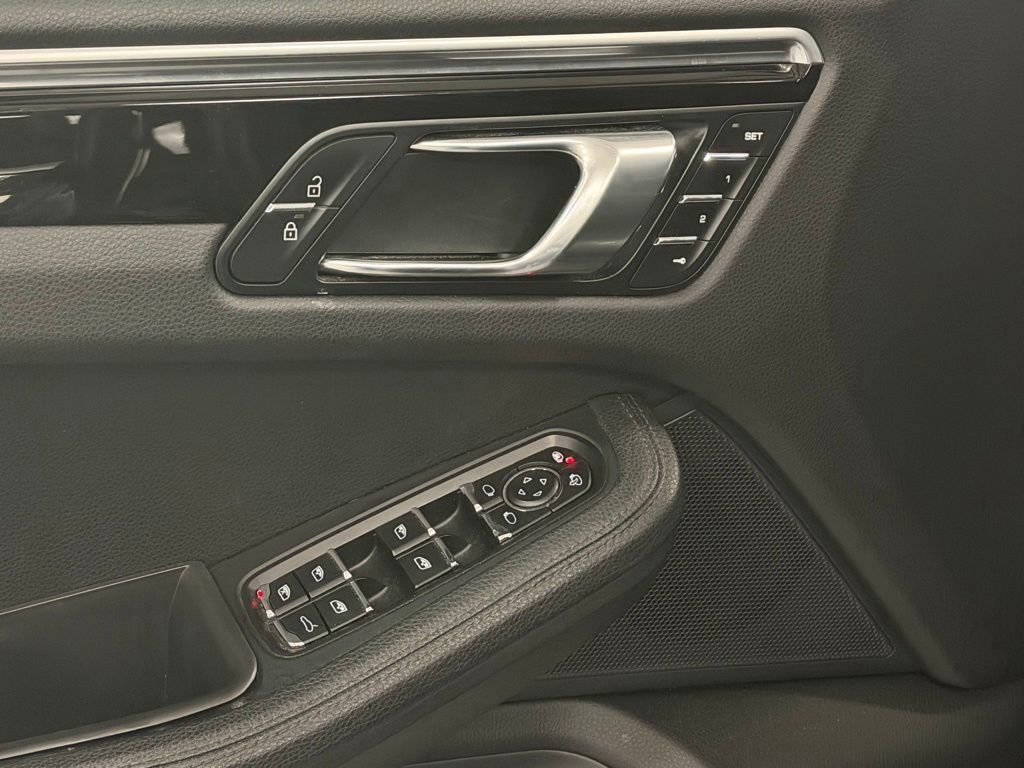 Used 2019 Porsche Macan image 13