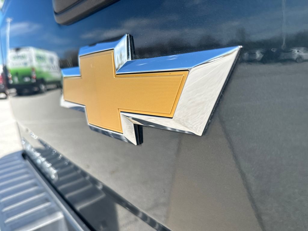 Used 2018 Chevrolet Silverado 1500 LT w/ All Star Edition AWD/4WD image 33