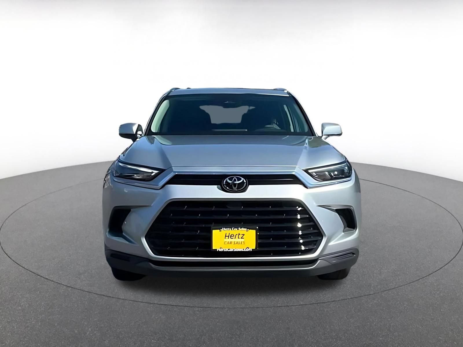Used 2024 Toyota Grand Highlander AWD image 4