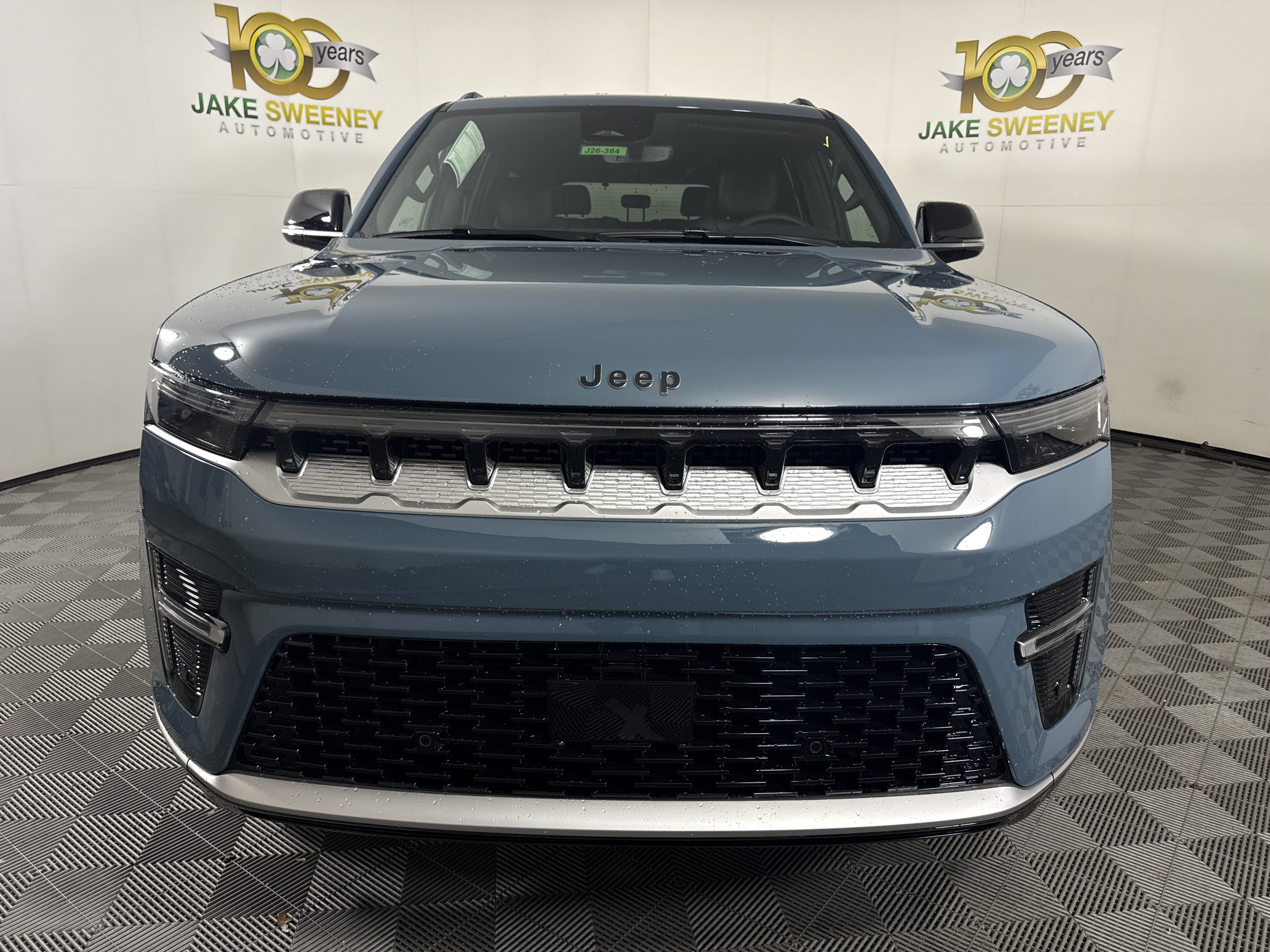 New 2026 Jeep Grand Wagoneer Limited AWD/4WD image 3