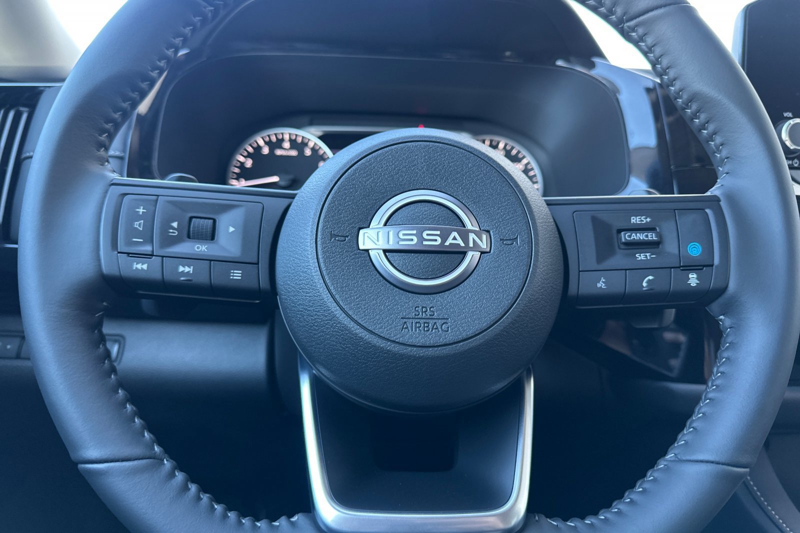 New 2025 Nissan Pathfinder SV image 21