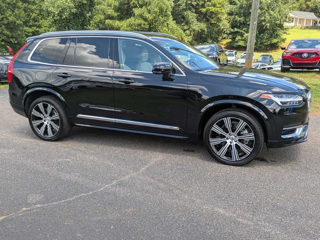Used 2024 Volvo XC90 T8 Plus AWD/4WD image 8