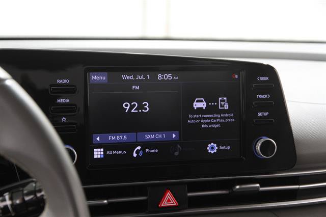 Used 2021 Hyundai Elantra SEL w/ Convenience + Premium Package FWD image 10