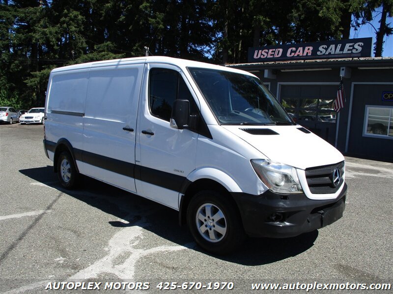 Used 2016 Mercedes-Benz Sprinter 2500 image 1