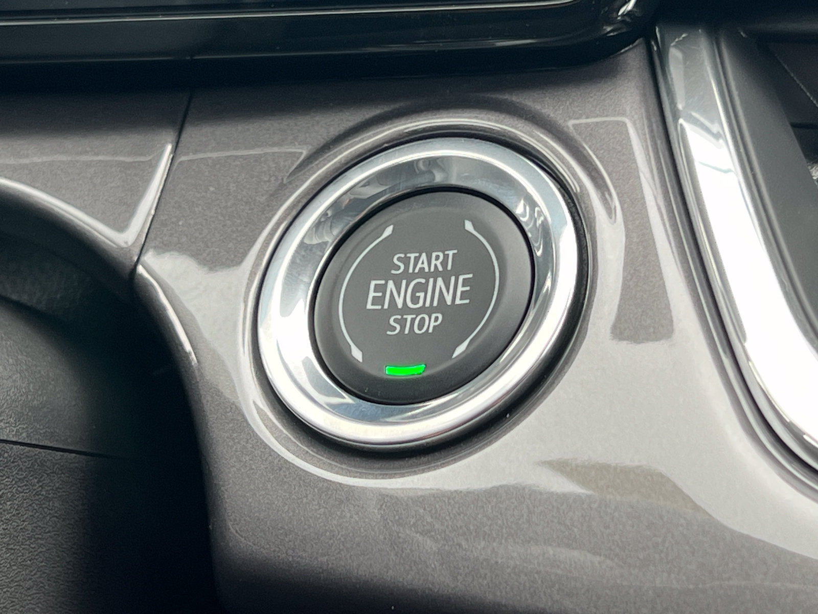 New 2026 Chevrolet Trax ACTIV w/ Sunroof Package FWD image 28