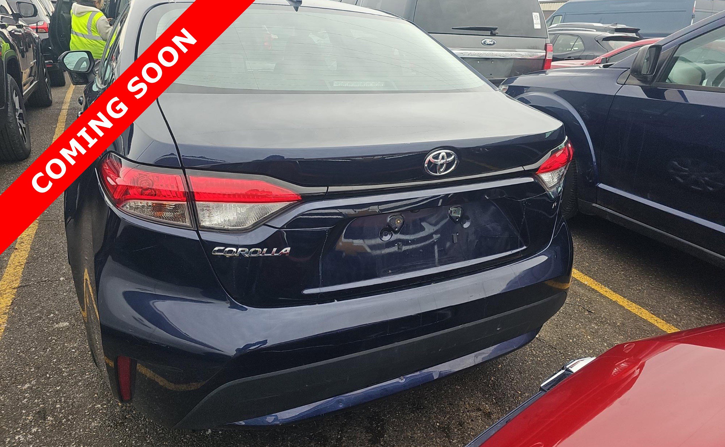 Used 2022 Toyota Corolla LE image 4