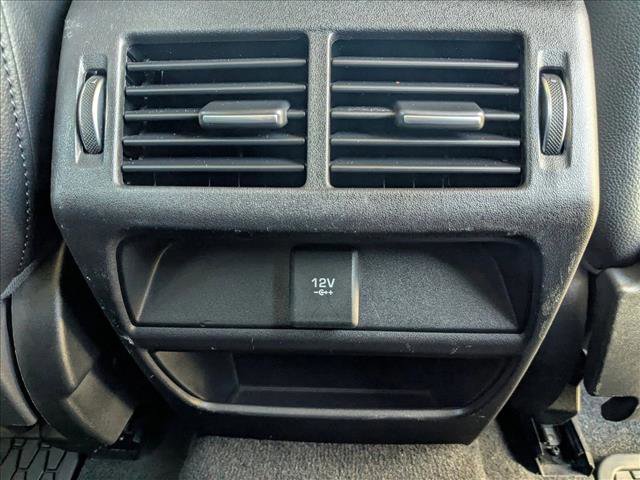 Used 2020 Jaguar E-PACE SE image 16