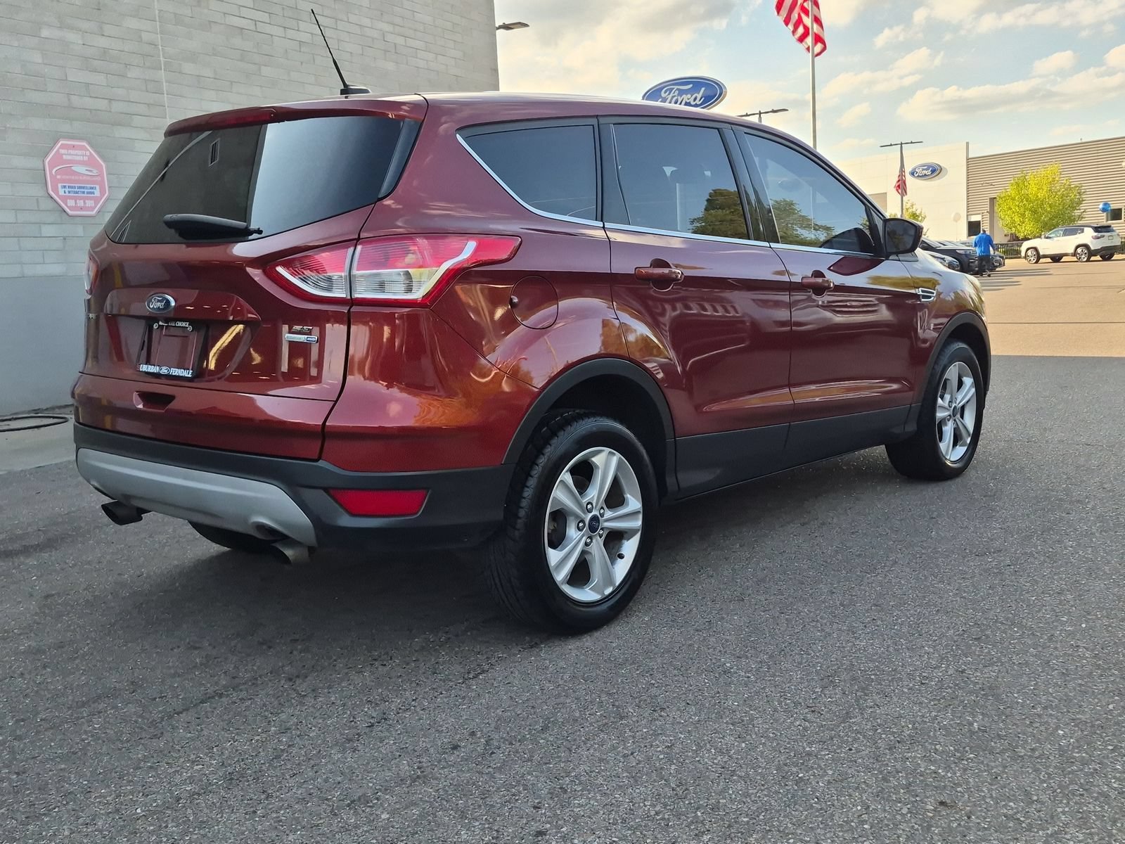 Used 2016 Ford Escape SE AWD/4WD image 9