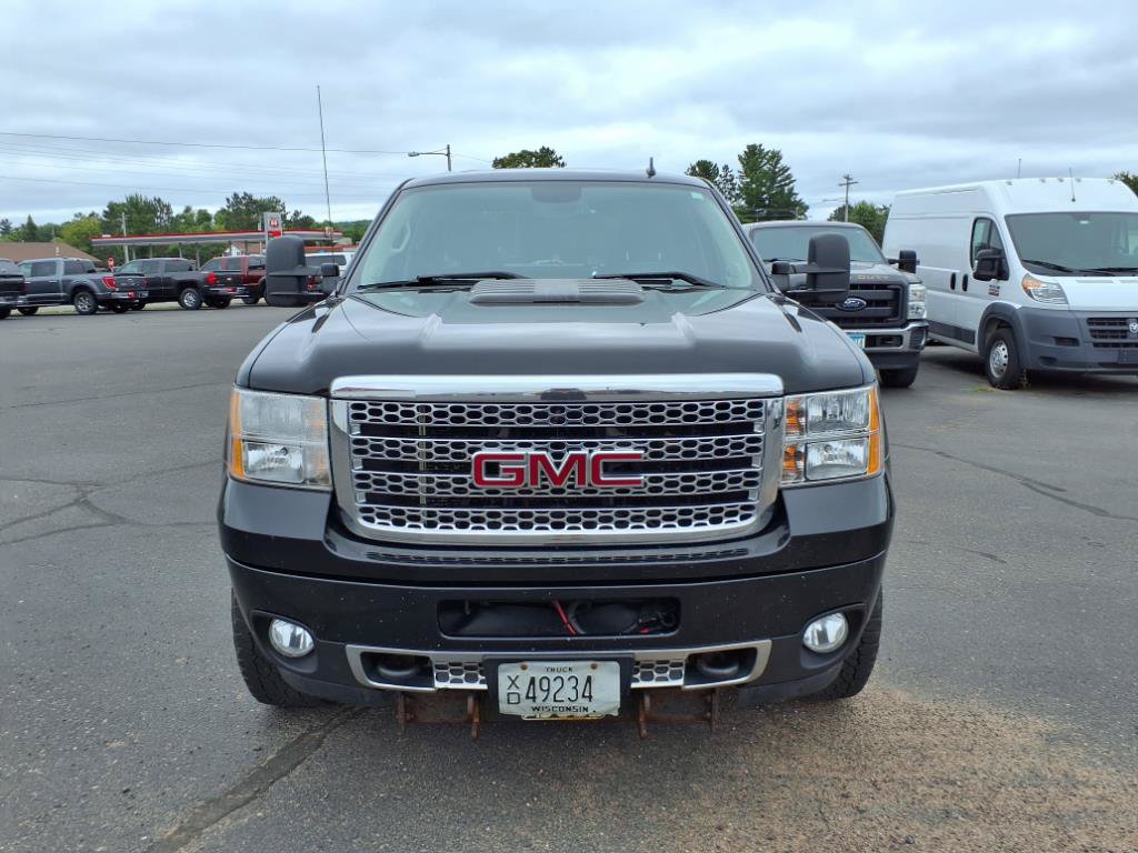 Used 2013 GMC Sierra 2500 Denali w/ Suspension Package, Off-Road AWD/4WD image 9