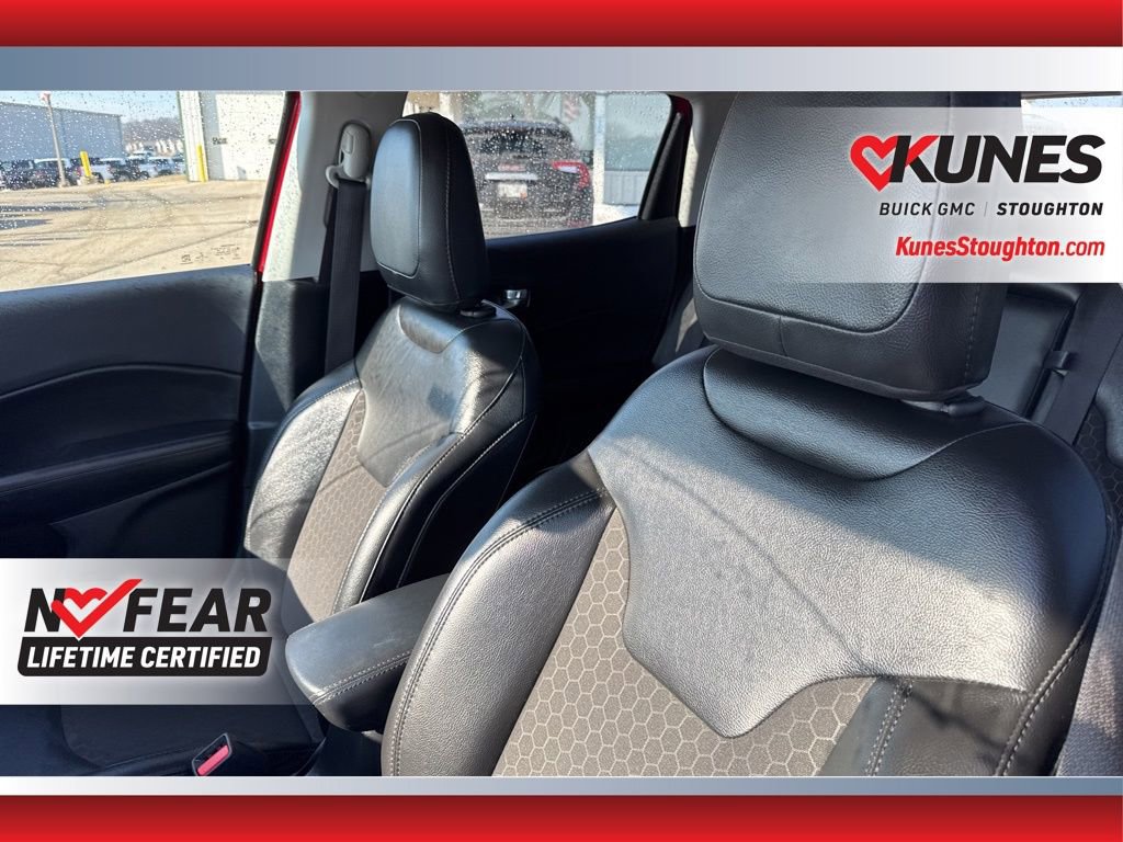 Used 2021 Jeep Compass Latitude FWD image 23