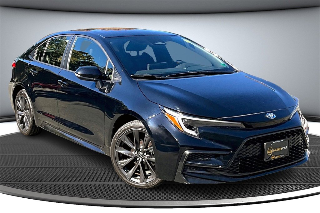 Used 2024 Toyota Corolla SE w/ Convenience Package