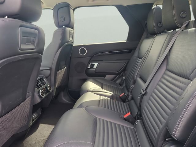 Used 2024 Land Rover Discovery S AWD/4WD image 15