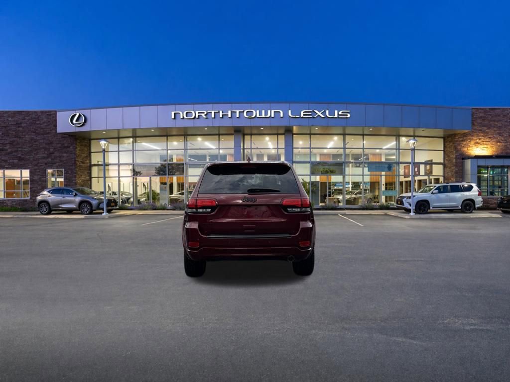 Used 2018 Jeep Grand Cherokee Altitude AWD/4WD image 20
