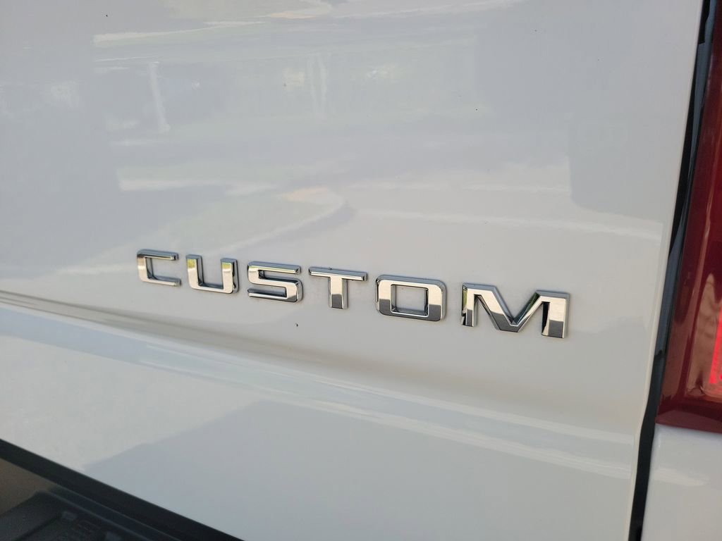 Certified 2025 Chevrolet Silverado 1500 Custom w/ Turbomax Blackout Package RWD image 28