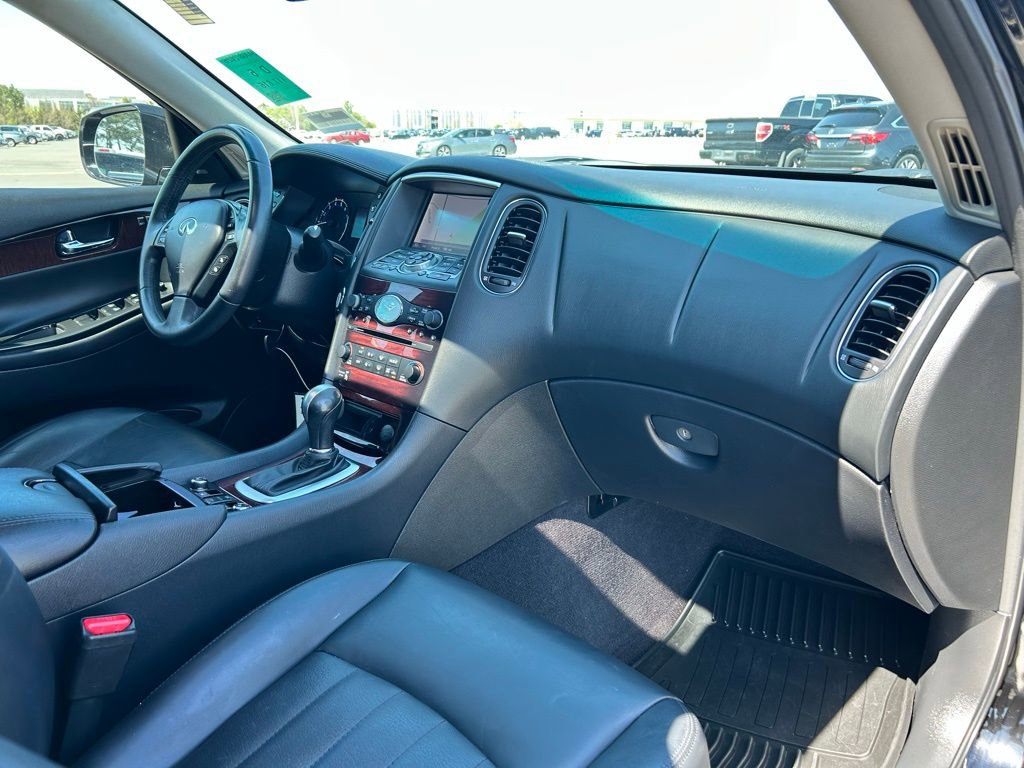 Used 2017 INFINITI QX50 AWD w/ Technology Package image 12