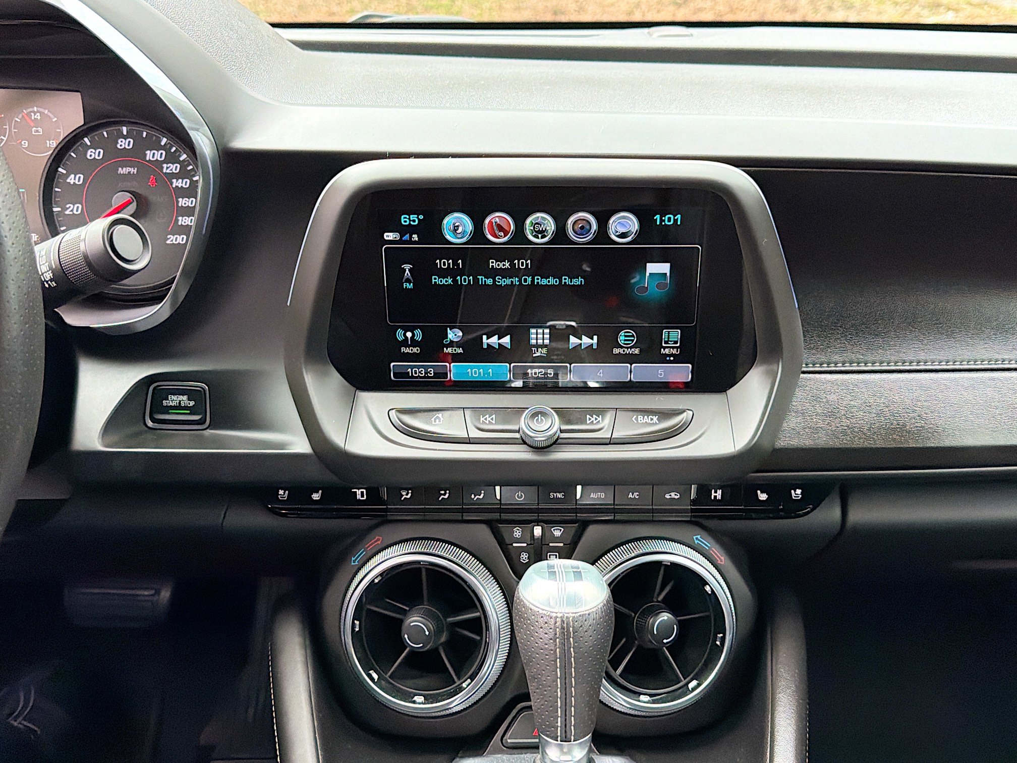 Used 2018 Chevrolet Camaro SS image 26