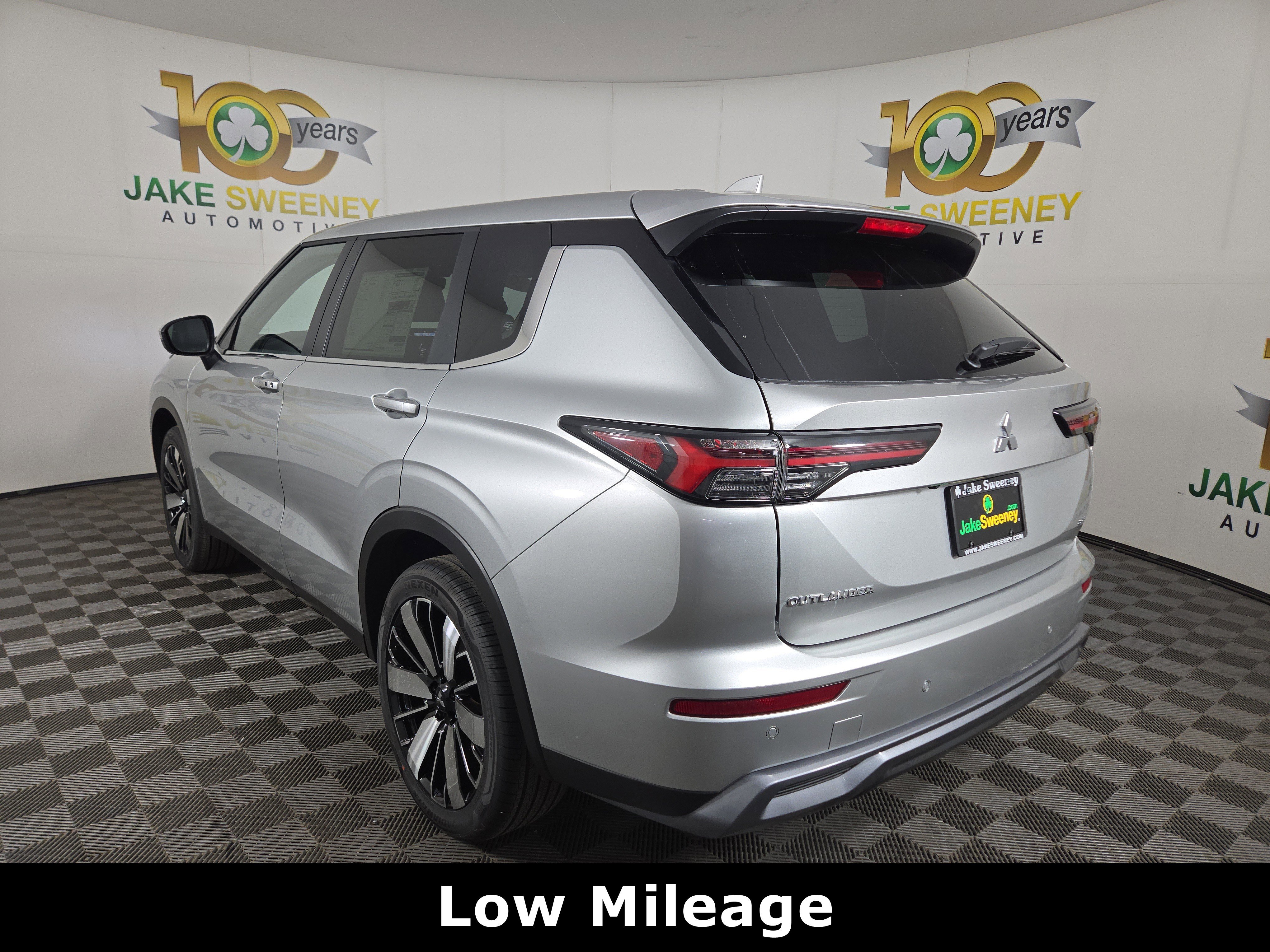 New 2026 Mitsubishi Outlander SE AWD/4WD image 5