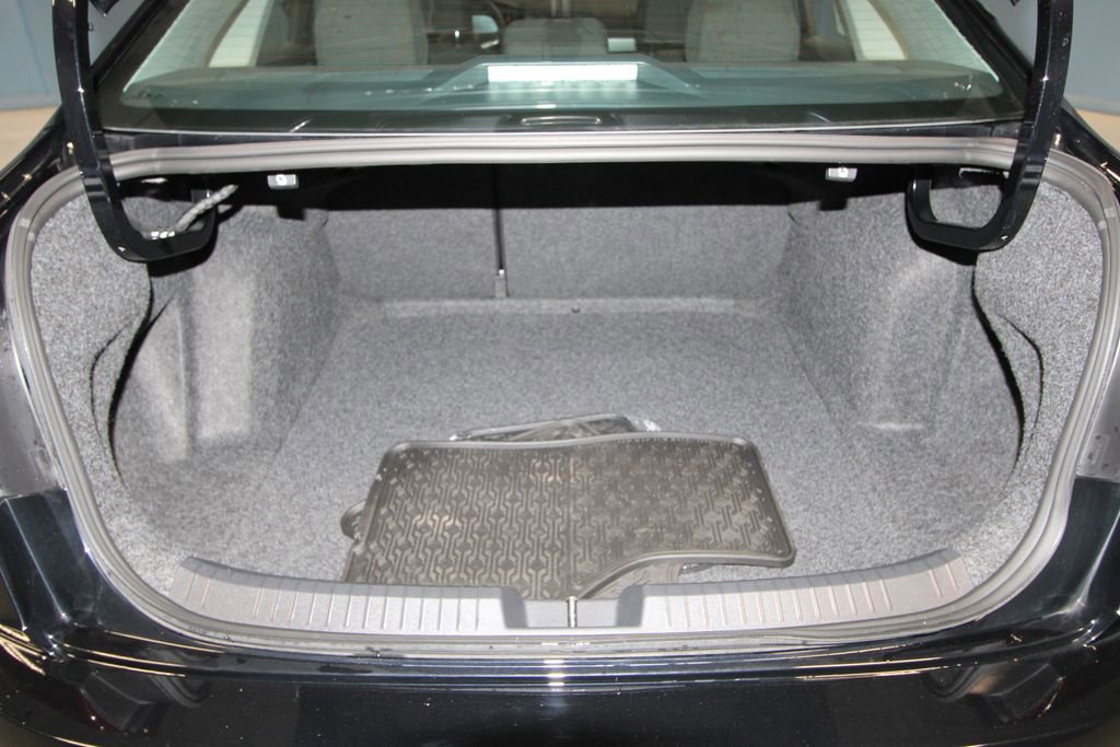 Used 2024 Volkswagen Jetta S FWD image 32