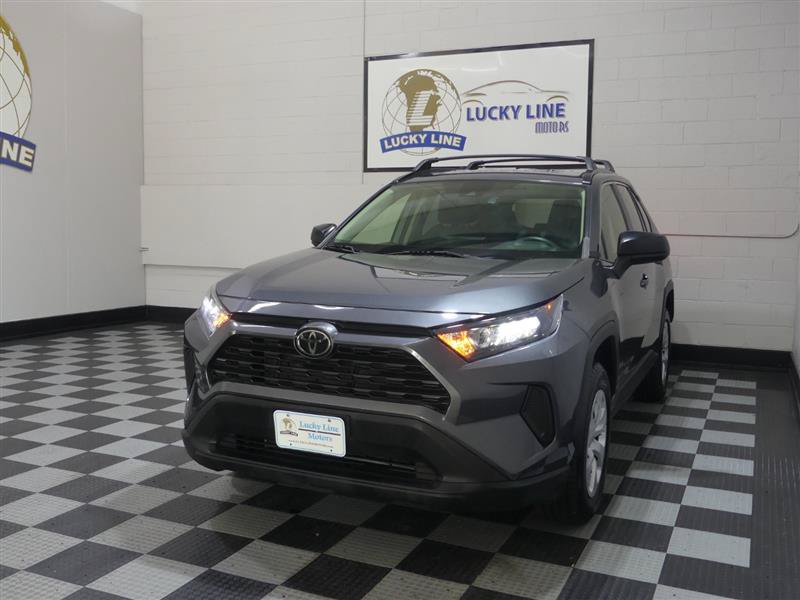 Used 2020 Toyota RAV4 LE w/ All Weather Liner Package AWD/4WD image 4