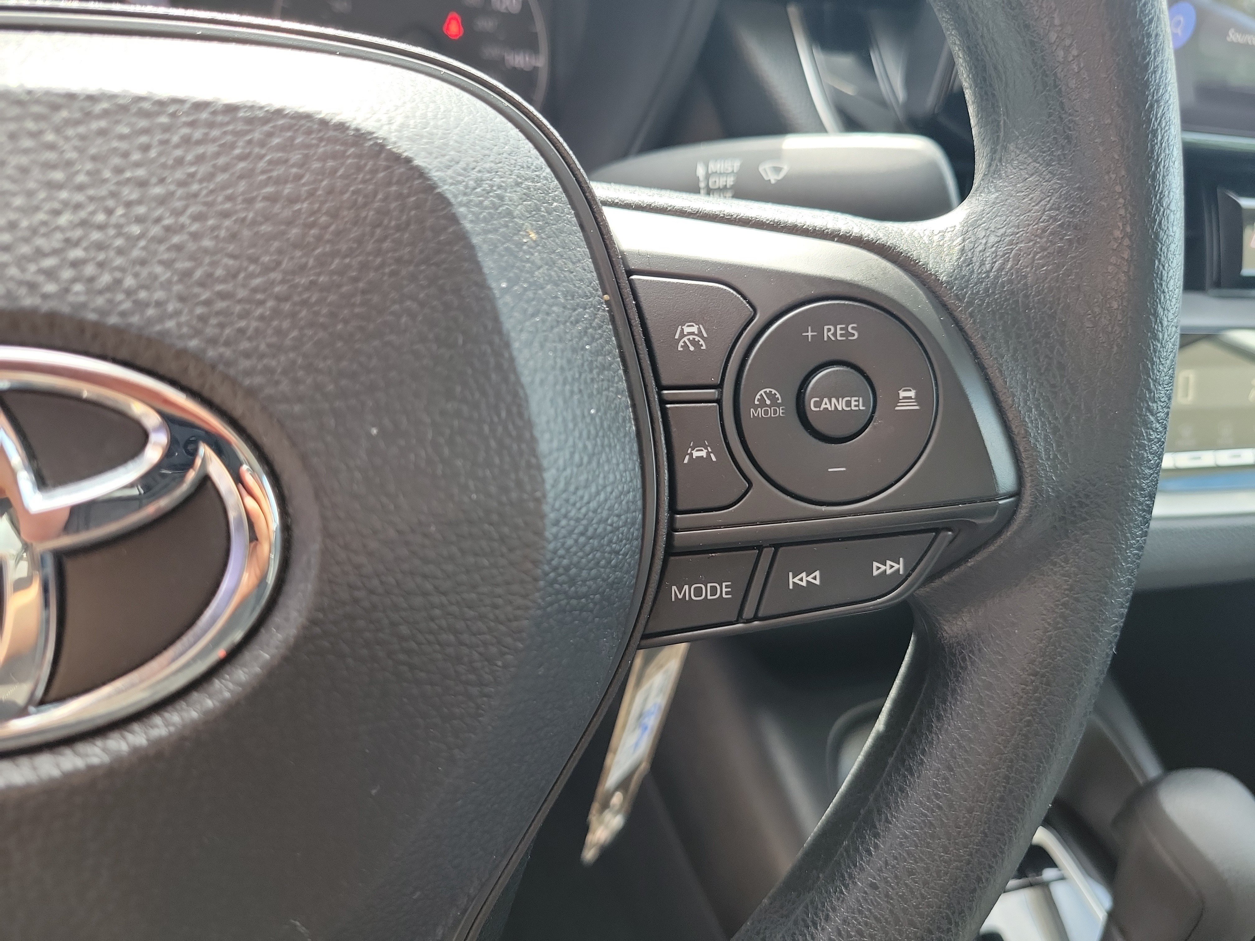 Certified 2024 Toyota Corolla LE FWD image 27