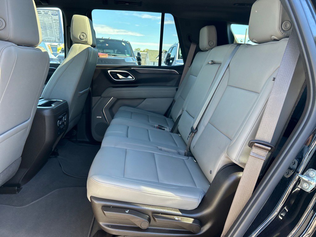 Used 2021 Chevrolet Tahoe LT w/ LT Signature Package image 11