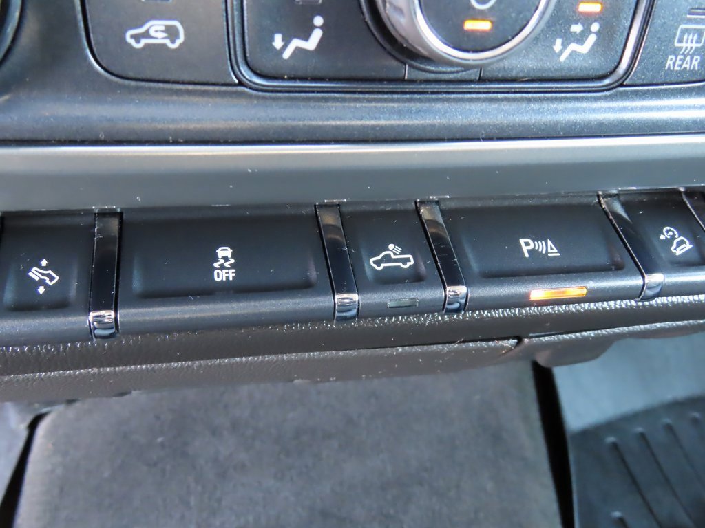 Certified 2018 Chevrolet Silverado 1500 LT w/ All Star Edition image 10