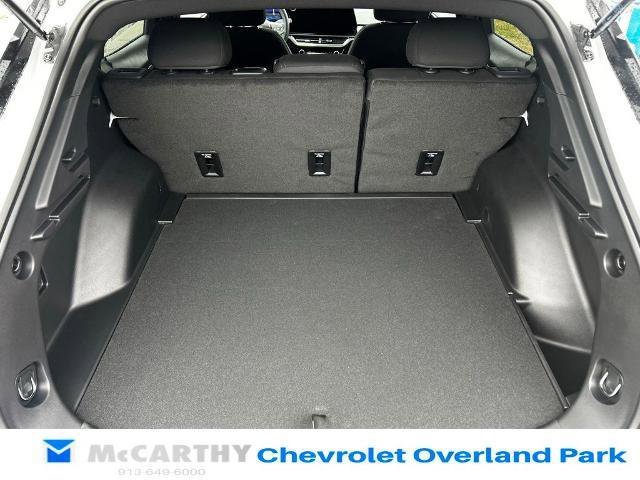 New 2026 Chevrolet Equinox EV LT image 21