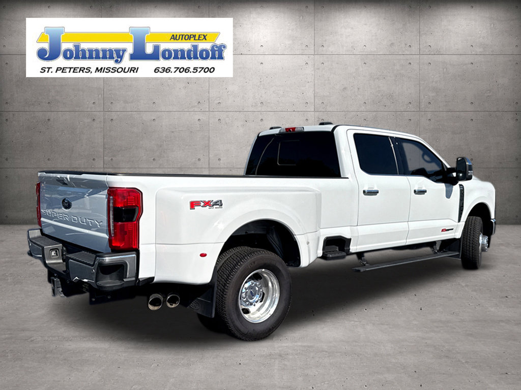 Used 2023 Ford F350 Lariat w/ Lariat Ultimate Package AWD/4WD image 2