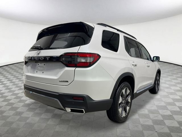 New 2026 Honda Pilot Touring image 5