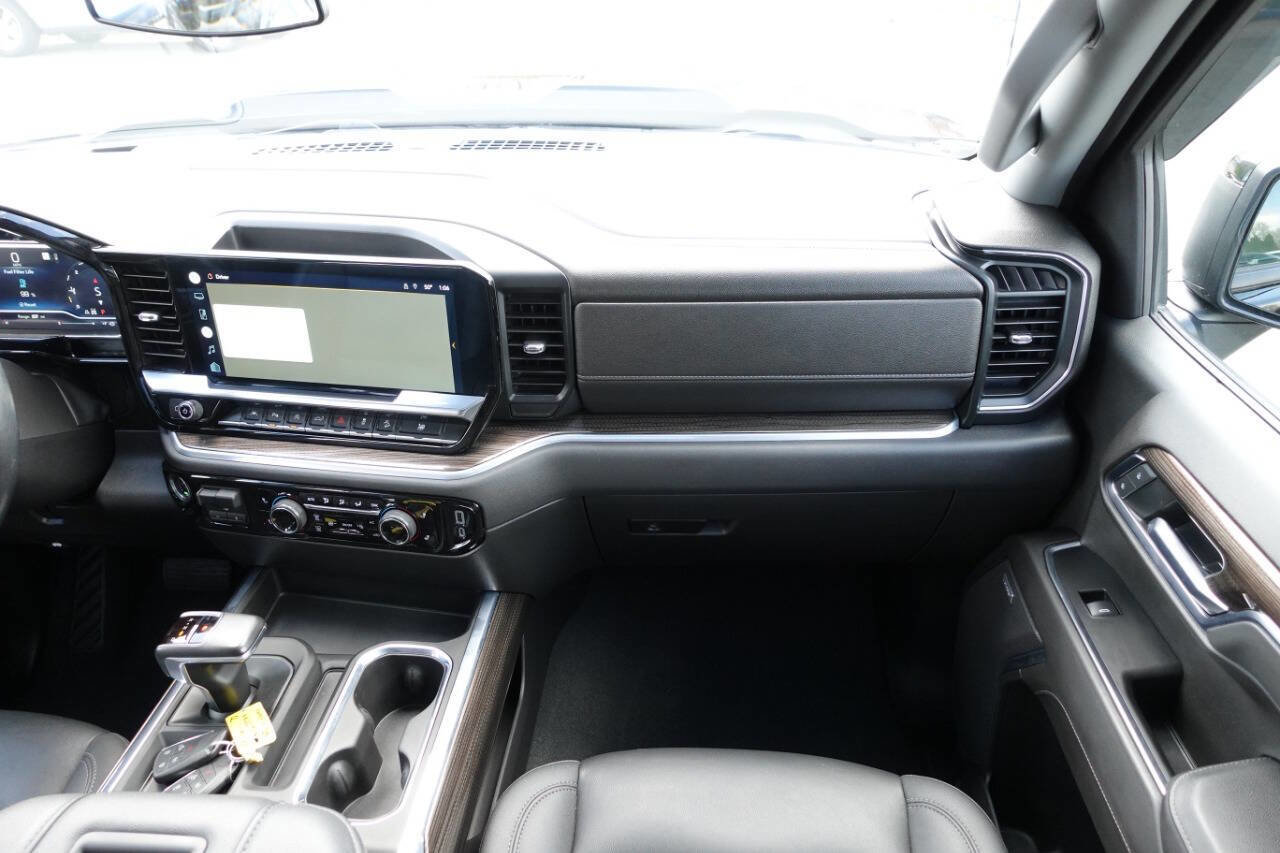 Used 2022 Chevrolet Silverado 1500 LT Trail Boss w/ LT Trail Boss Premium Package AWD/4WD image 50