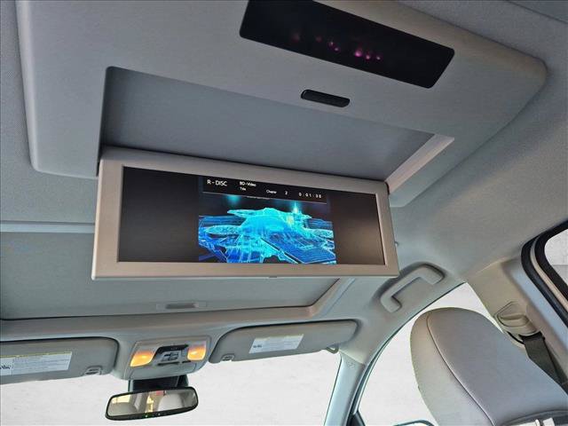 Used 2019 Toyota Sienna Limited Premium FWD image 18