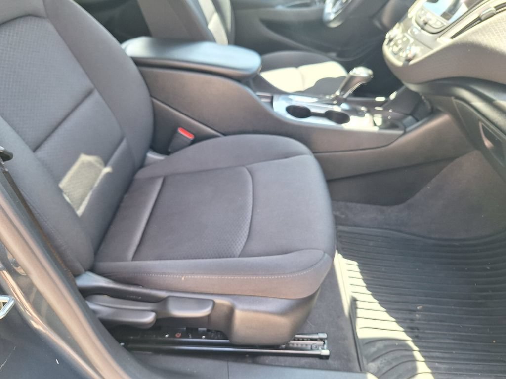 Used 2020 Chevrolet Malibu RS w/ LPO, Convenience Package 2 FWD image 26