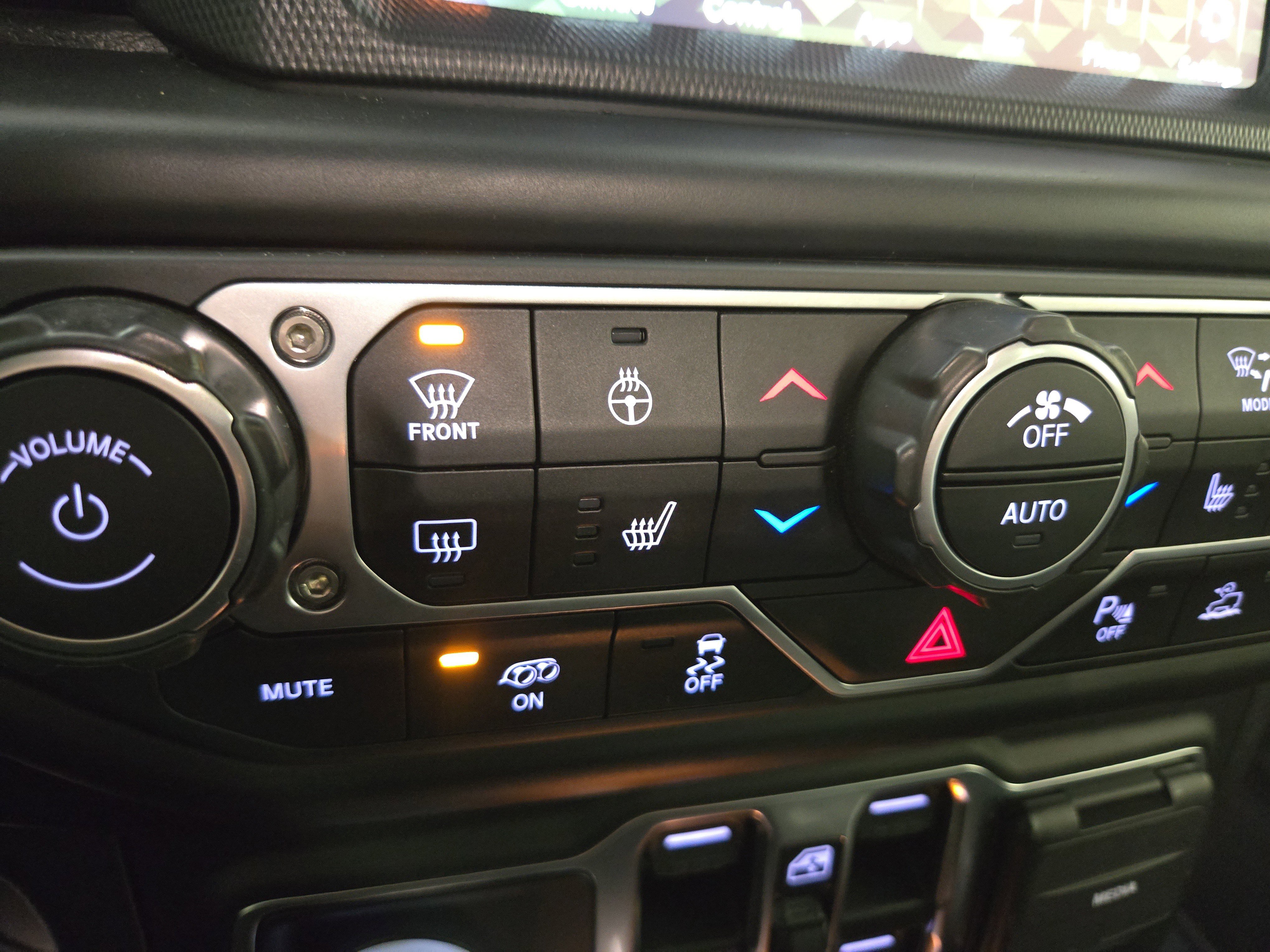 Used 2023 Jeep Wrangler Rubicon 392 w/ Trailer Tow Package image 27